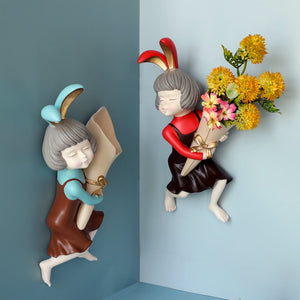 Mehak Wall Vase Decorfaure