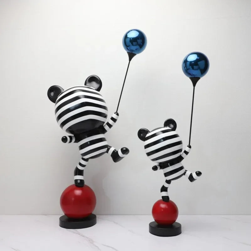 Striped Balloon Bear Statue 