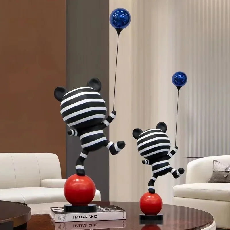 Striped Balloon Bear Statue 