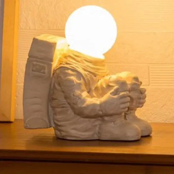 Astronaut Table Lamp Decorfaure